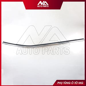 alt="Nẹp chân kính ngoài trong MG ZS 2020, phụ tùng chính hãng 10229809, bảo vệ viền cửa kính"